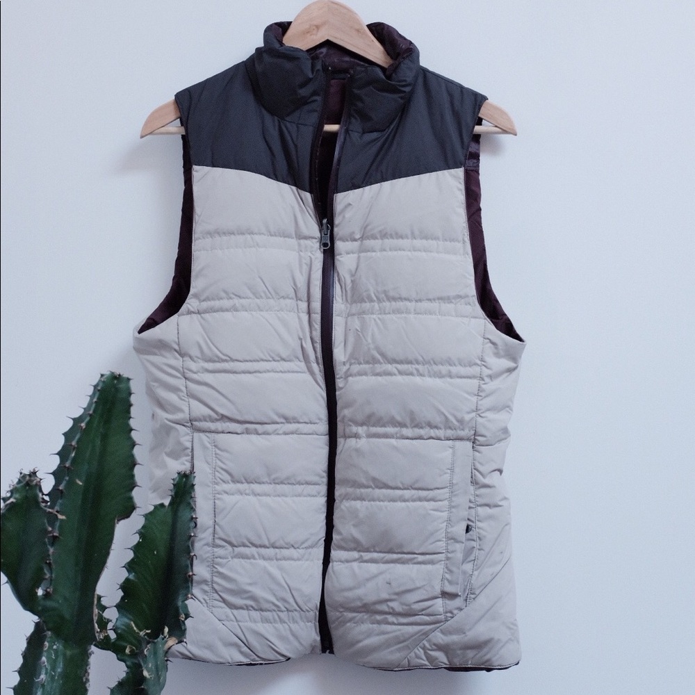 [lululemon] Reversible Ivory-Maroon Puffer Vest